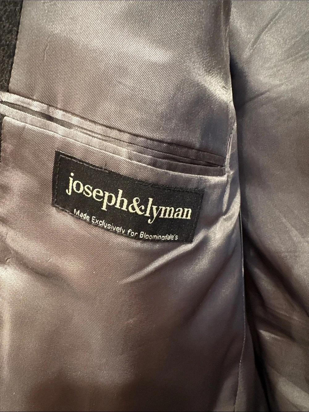 Vintage Joseph & Lyman’s Men's Cashmere Dark Gray Wool Blazer